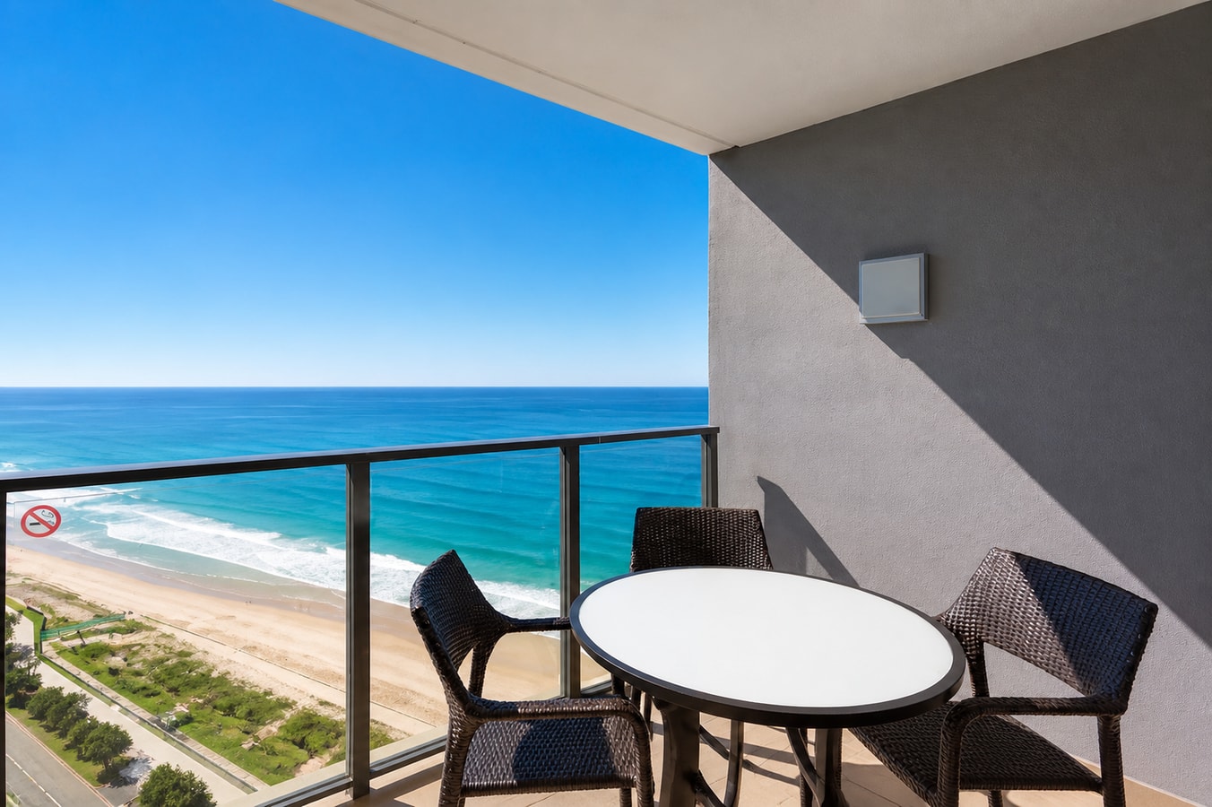 Level 26 1BR | Stunning Ocean View | 50m to Beach 21 Serain Residences