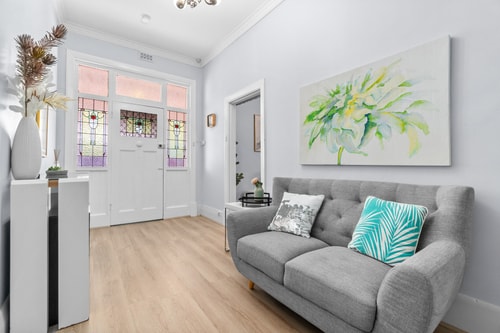 Stylish 3BR Retreat | Walk to Shops & 12min to CBD 6 Serain Residences