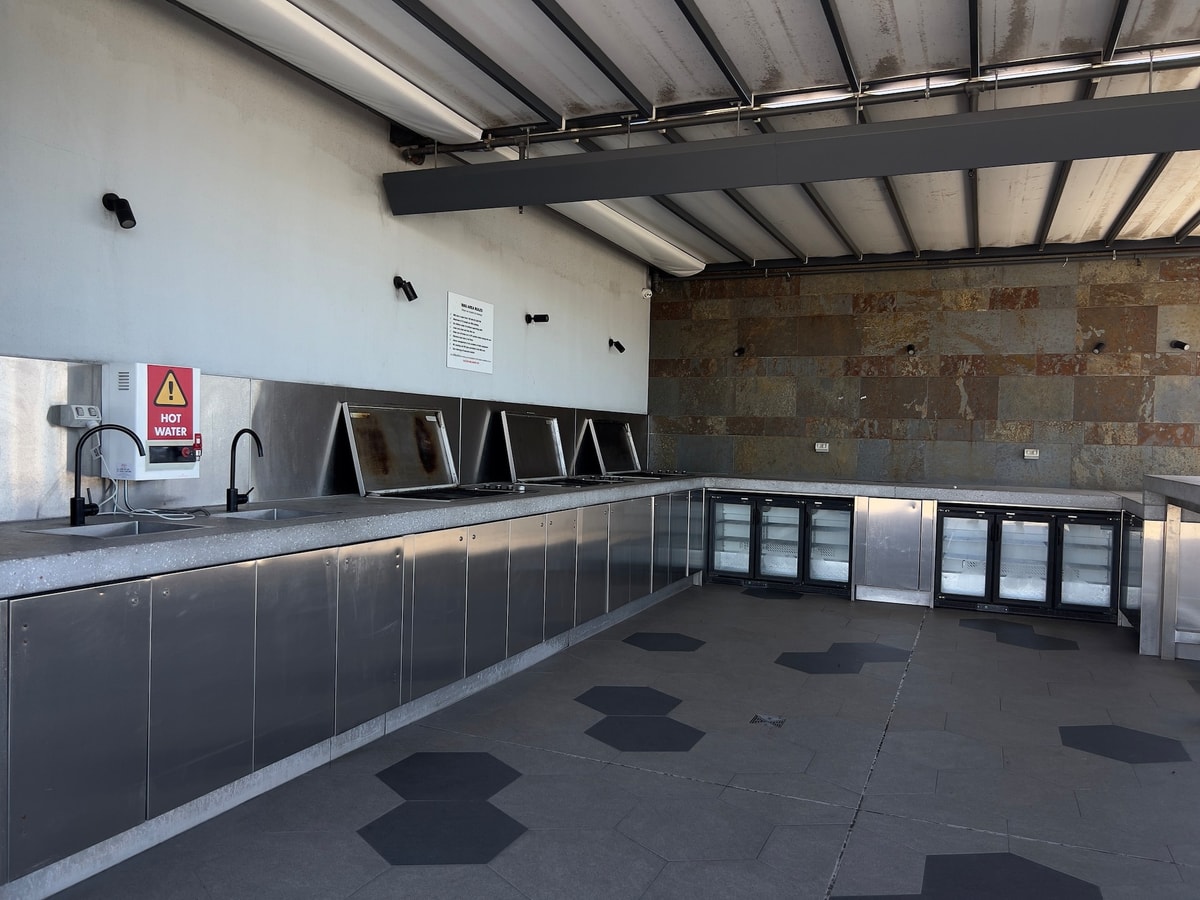 Fortitude Valley 2 bedroom Apartment with Parking 17 Serain Residences