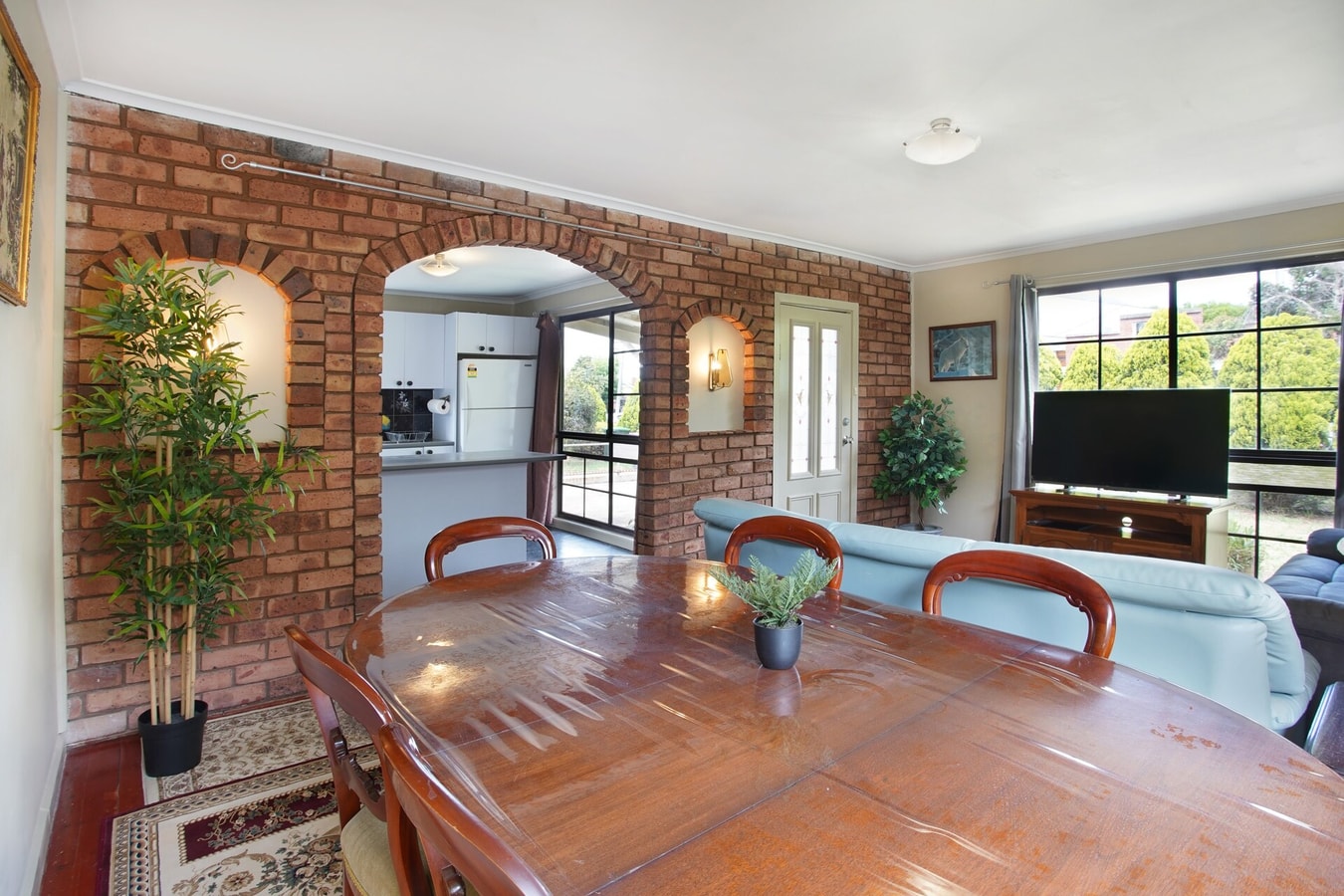 Three Bedroom Sweet Retreat in Coburg 1 Serain Residences