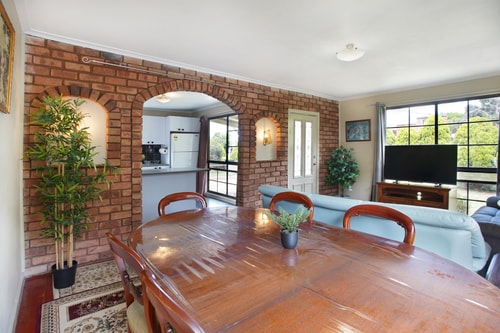 Three Bedroom Sweet Retreat in Coburg 1 Serain Residences