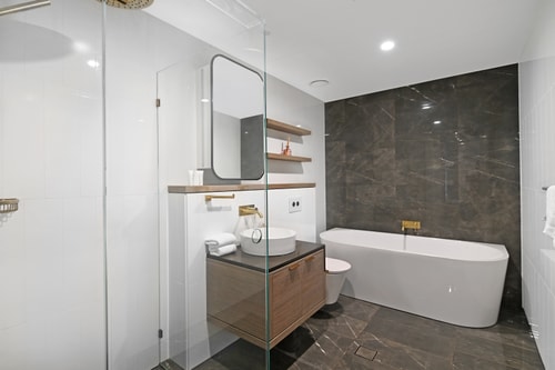 Ocean & City View | 3BR Beachside Retreat Level 63 9 Serain Residences