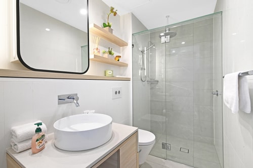 45th-Floor Waterview 2Bedroom | 3-Min Walk to Tram 22 Serain Residences
