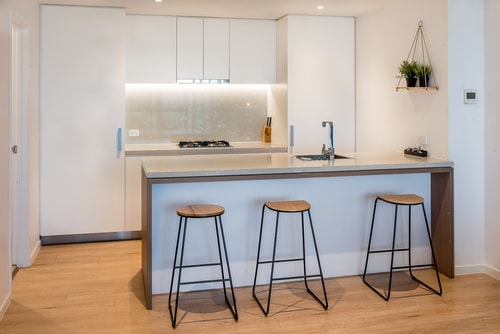 FV Cozy 2 bedroom Apartment with Parking 6 Serain Residences