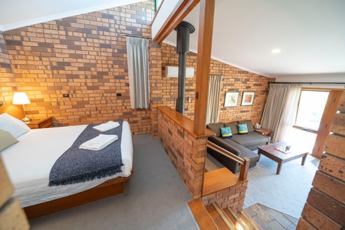 Adorable Lodge 2  Blickinstal Retreat 2 Serain Residences
