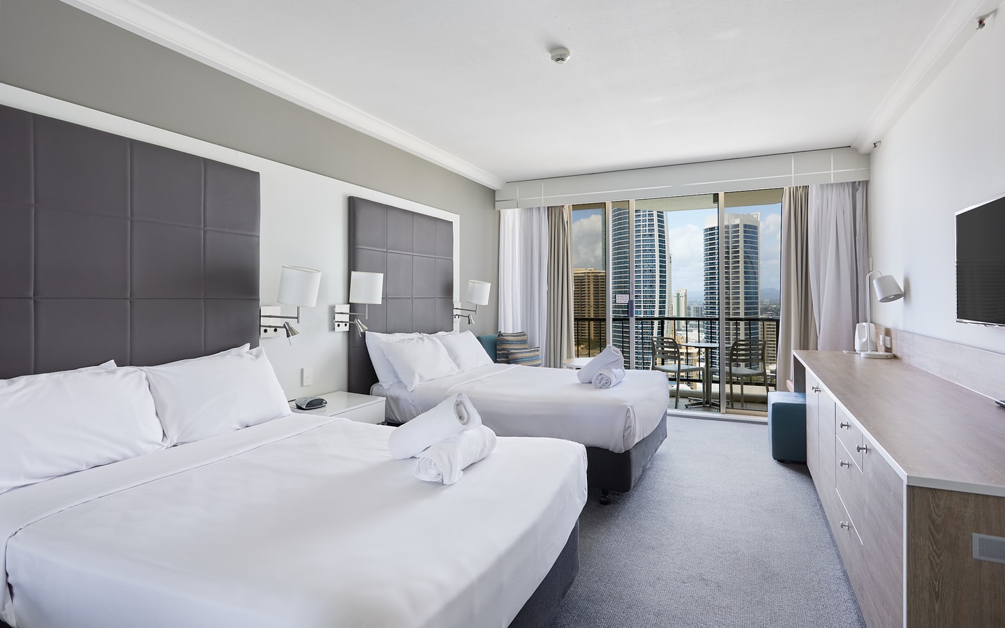 Fantastic 2 double-bed hotel room On View Avenue 1 Serain Residences