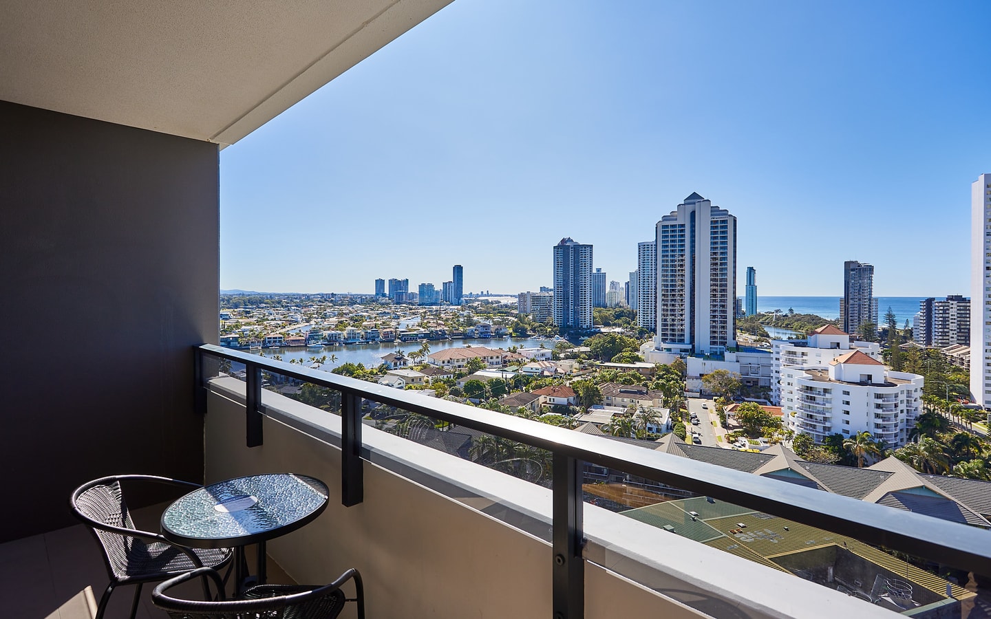 2 Bedroom with beautiful view Apartment In Surfers 7 Serain Residences