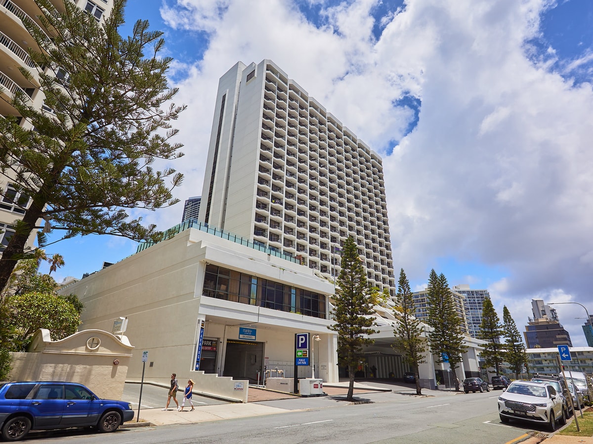 Comfort Two double-bed hotel room On View Avenue 20 Serain Residences