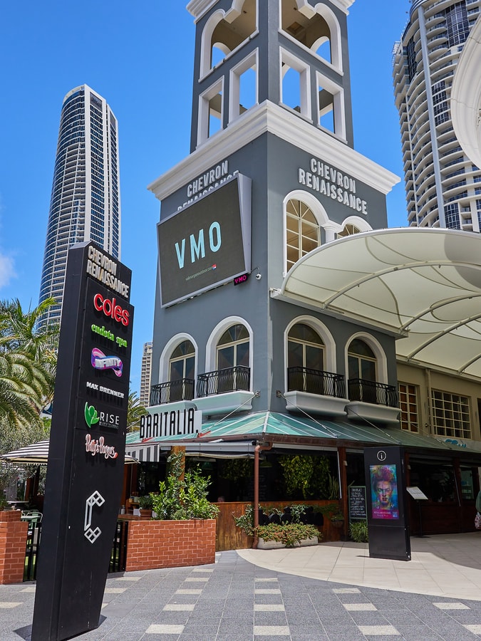 Sea Side Comfortable Apartment in Surfers Paradise 19 Serain Residences