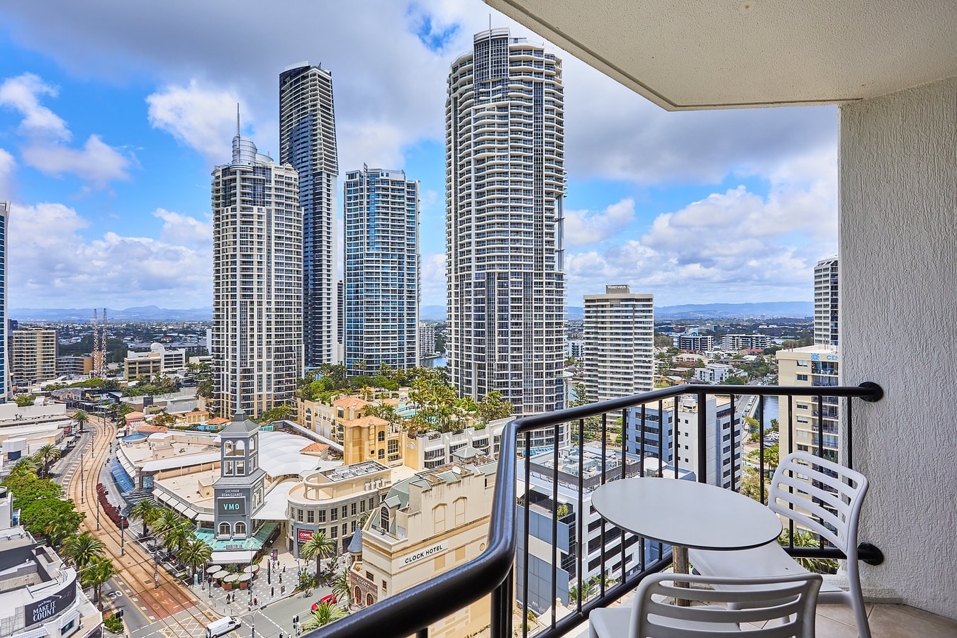 Comfort 2 double bed hotel room In Center Surfers 2 Serain Residences