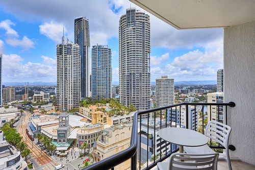 Comfort 2 double bed hotel room In Center Surfers 2 Serain Residences