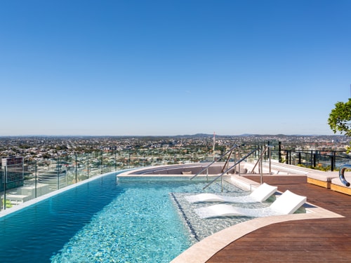 Bright and Sunny 1Bedroom Apartment + Rooftop Pool 1 Serain Residences