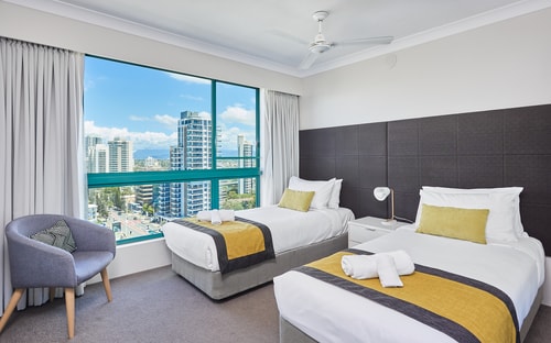 Central Locate Surfer Paradise 3 Bedroom Apartment 10 Serain Residences