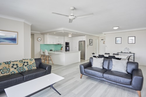 Central Locate Surfer Paradise 3 Bedroom Apartment 3 Serain Residences