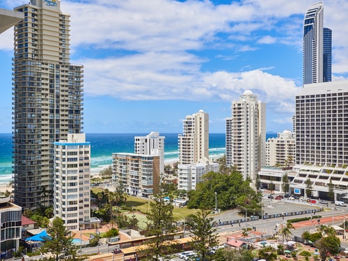 Central Locate Surfer Paradise 3 Bedroom Apartment 2 Serain Residences