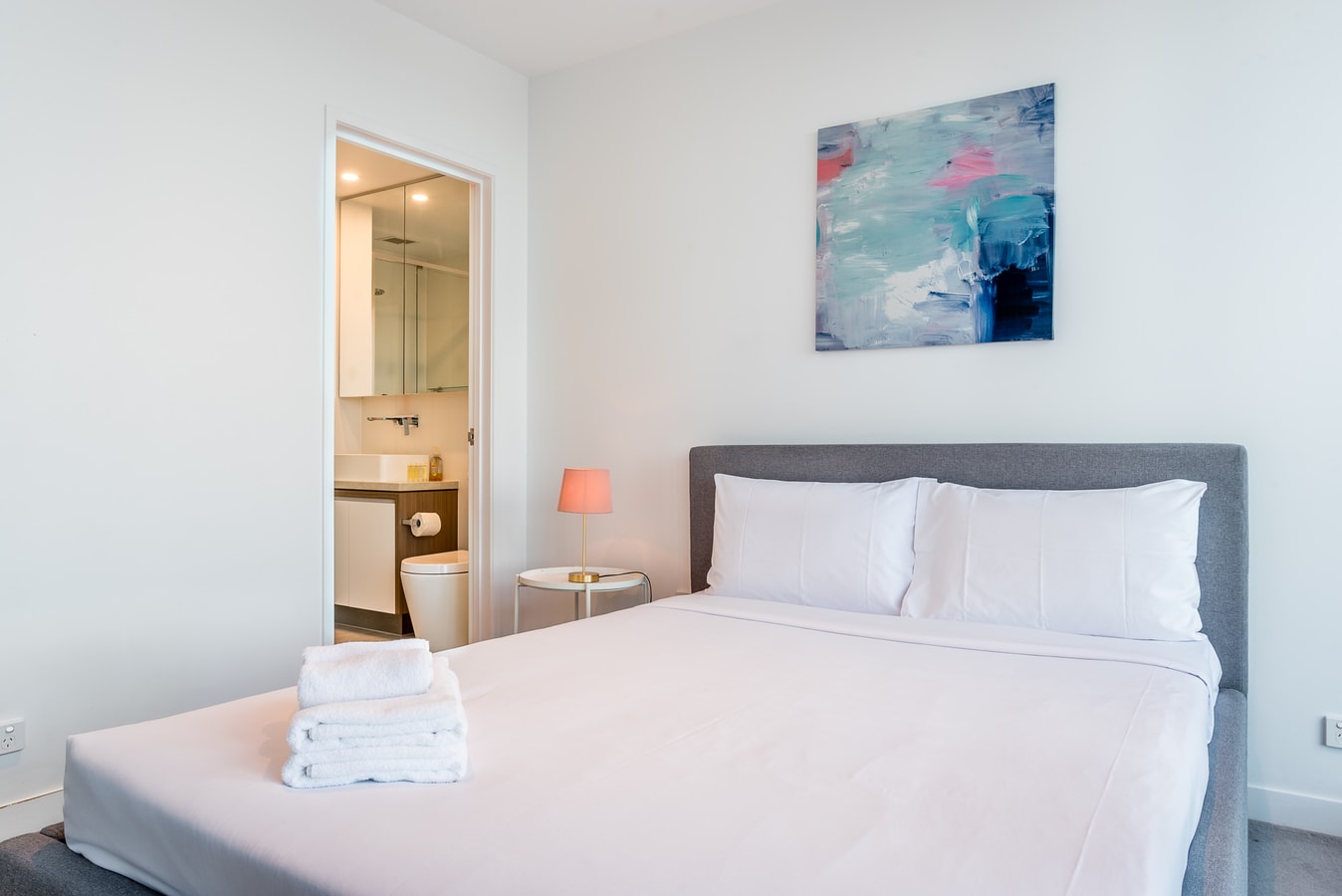 FV Comfort 2 bedroom Apartment w Parking 13 Serain Residences