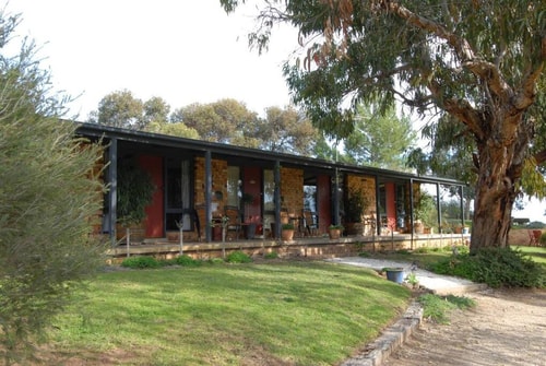 Comfy Studio 3 @ Blickinstal Barossa Valley 26 Serain Residences