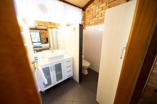 Comfy Studio 4 @ Blickinstal Barossa Valley 11 Serain Residences