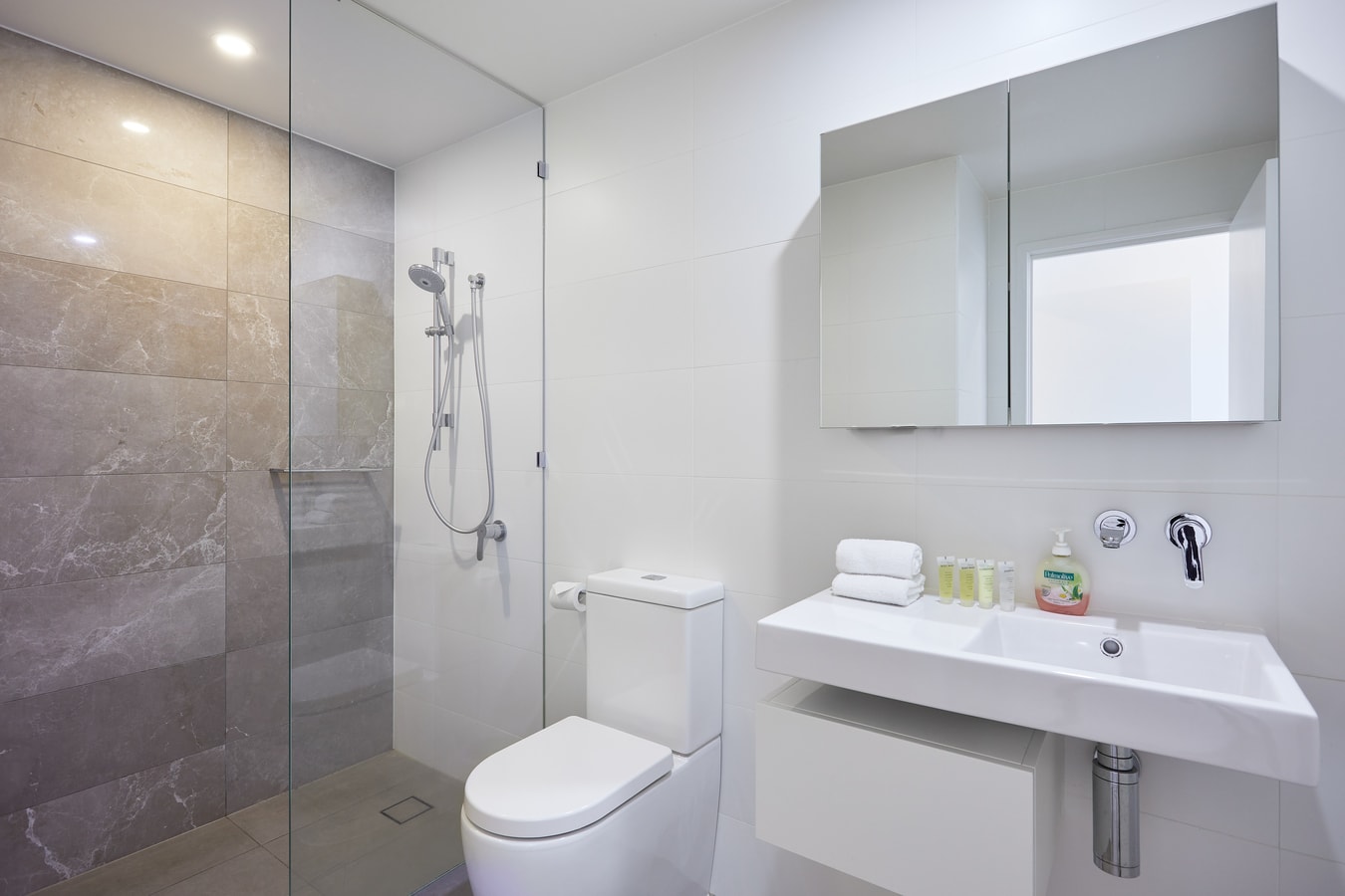 Open Ocean view 2 bedroom Apartment in Central 10 Serain Residences