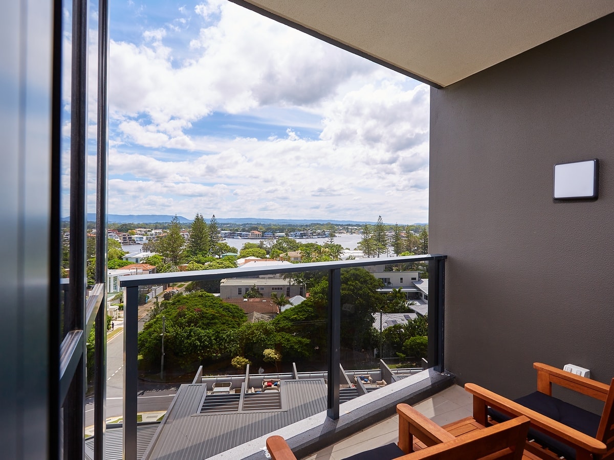 Iconic Surfer's Sweet one bedroom Home in Surfers 5 Serain Residences