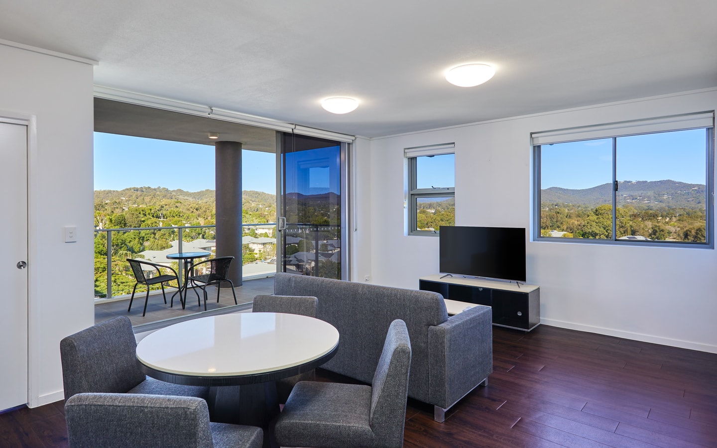 Central located 2 bedroom Apartment in Robina 5 Serain Residences
