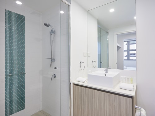 Central located 2 bedroom Apartment in Robina 13 Serain Residences