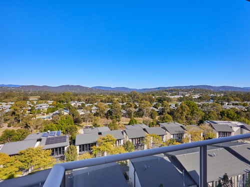 Central located 2 bedroom Apartment in Robina 7 Serain Residences