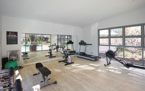 Central located 2 bedroom Apartment in Robina 18 Serain Residences