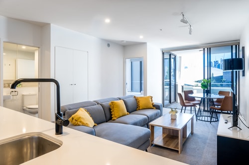 South Bank Central 1 bedroom apartment + Parking 16 Serain Residences
