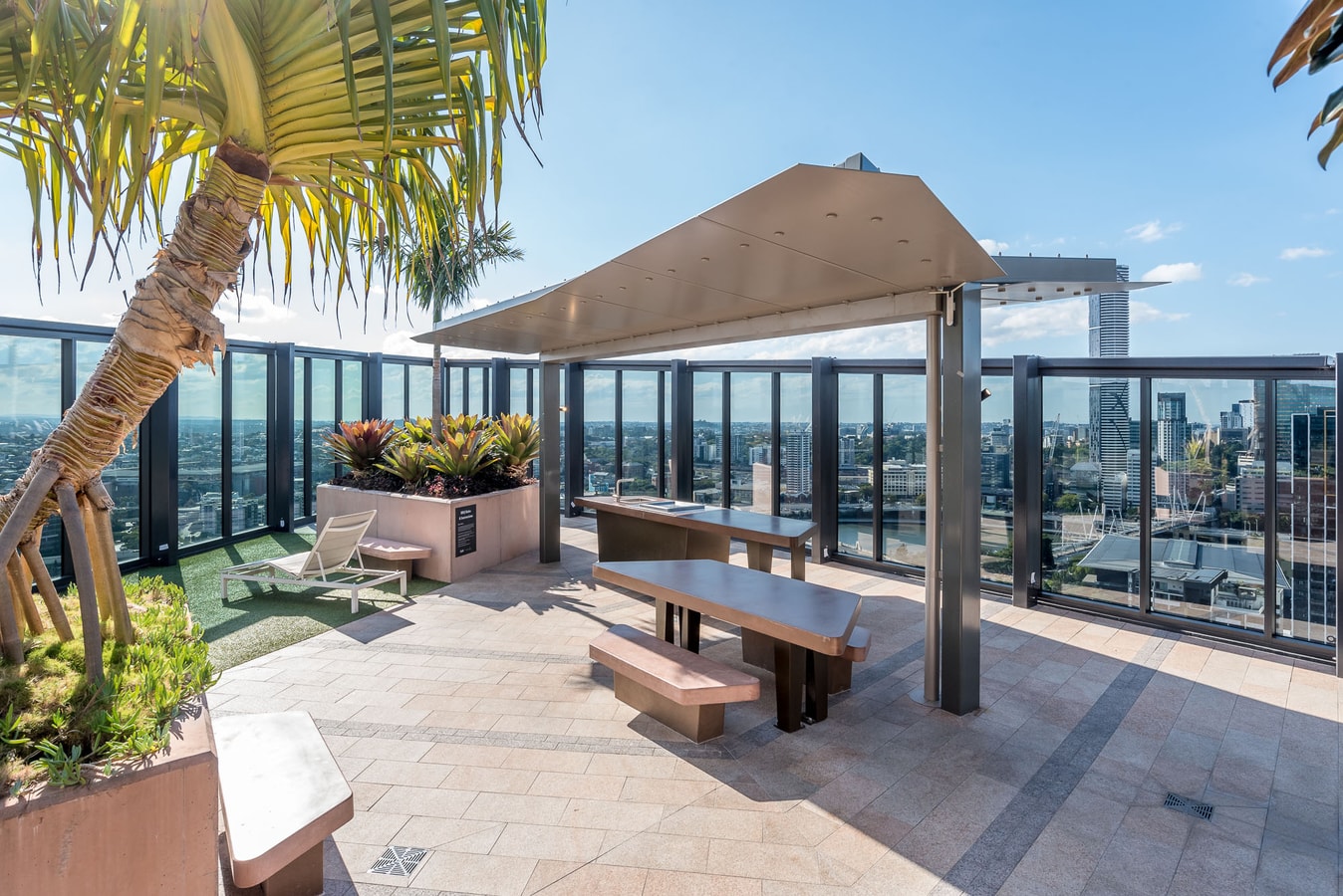 Artistic South Bank 2Bed Apartment+Free parking 15 Serain Residences