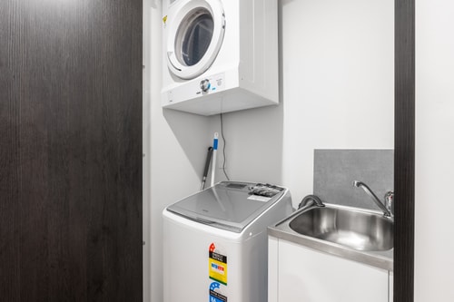 Sunny 2bedroom apartment next to Canberra Centre 9 Serain Residences