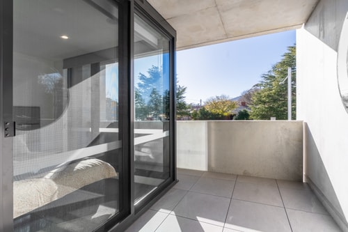Sunny 2bedroom apartment next to Canberra Centre 8 Serain Residences