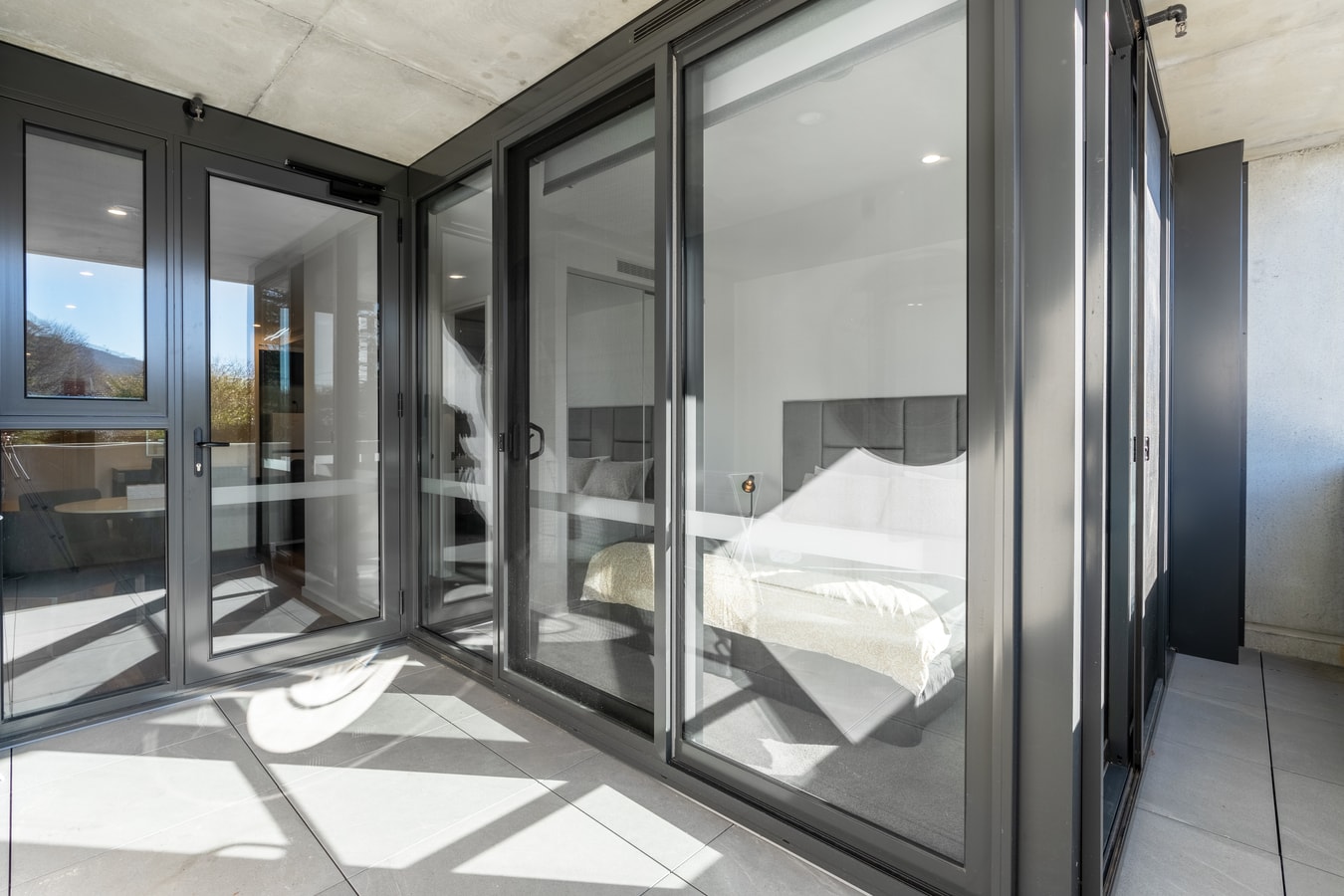 Sunny 2bedroom apartment next to Canberra Centre 6 Serain Residences