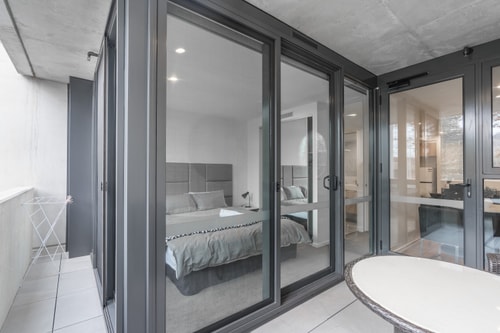Cozy 2bedroom apartment next to Canberra Centre 6 Serain Residences