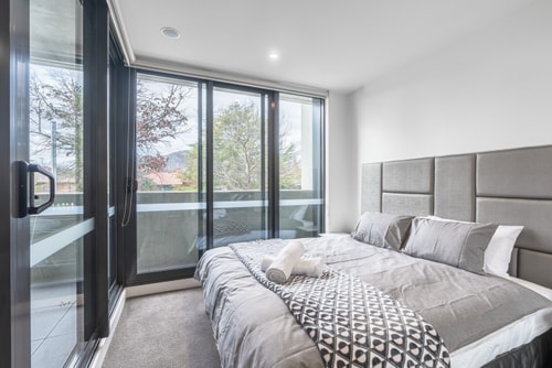 Cozy 2bedroom apartment next to Canberra Centre 1 Serain Residences
