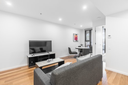 Cozy 2bedroom apartment next to Canberra Centre 4 Serain Residences