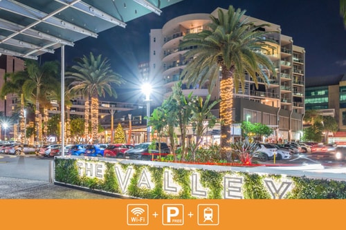 Fortitude Valley 2bedroom Apartment + Free parking 18 Serain Residences