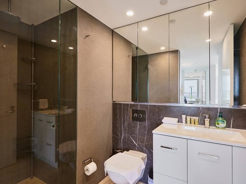 Spectacular OceanView Sub-Penthouse CentralSurfers 15 Serain Residences