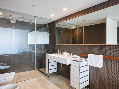 Spectacular OceanView Sub-Penthouse CentralSurfers 17 Serain Residences