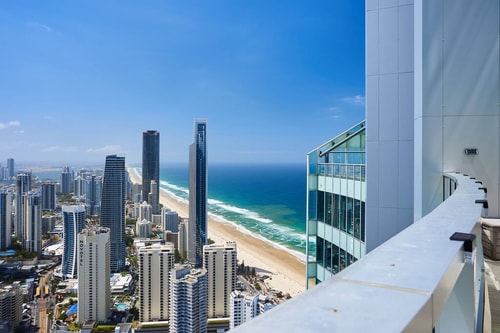 Spectacular OceanView Sub-Penthouse CentralSurfers 1 Serain Residences