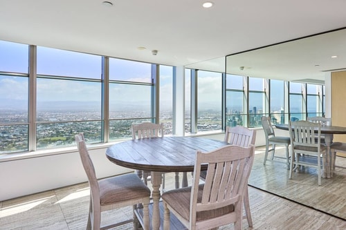 Spectacular OceanView Sub-Penthouse CentralSurfers 20 Serain Residences