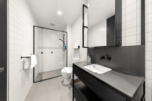 Convenient located 1 bedroom Apartment in Hawthorn 15 Serain Residences