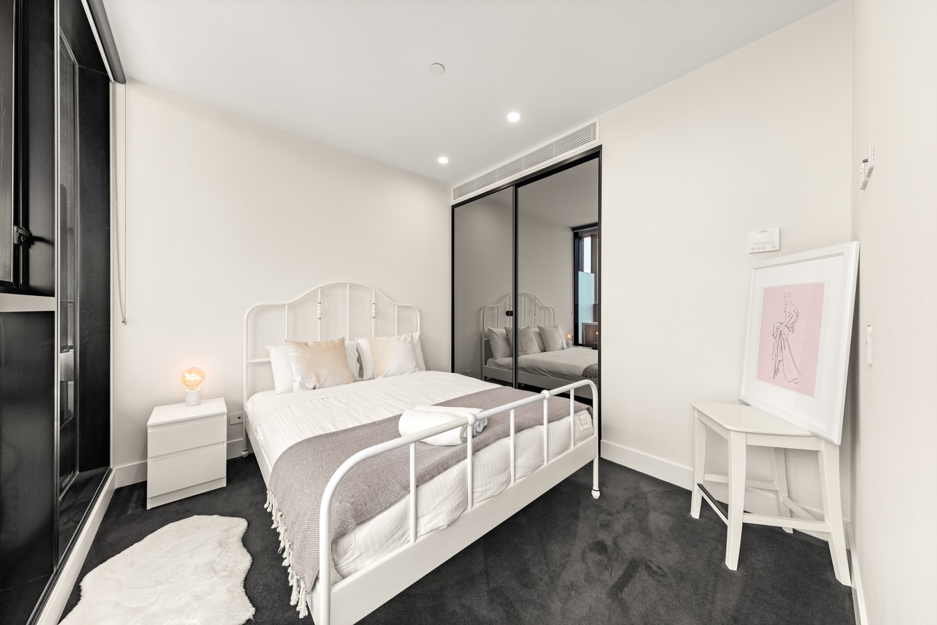 Convenient located 1 bedroom Apartment in Hawthorn 9 Serain Residences