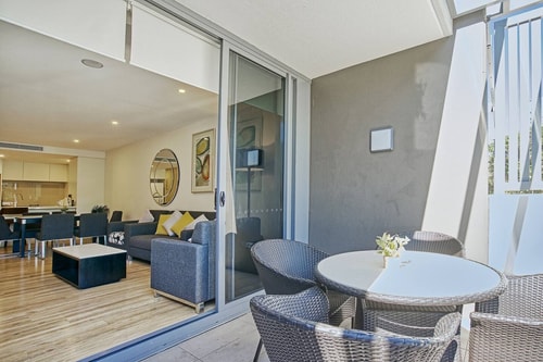 Three bedroom Villa in Central of Surfers Paradise 10 Serain Residences