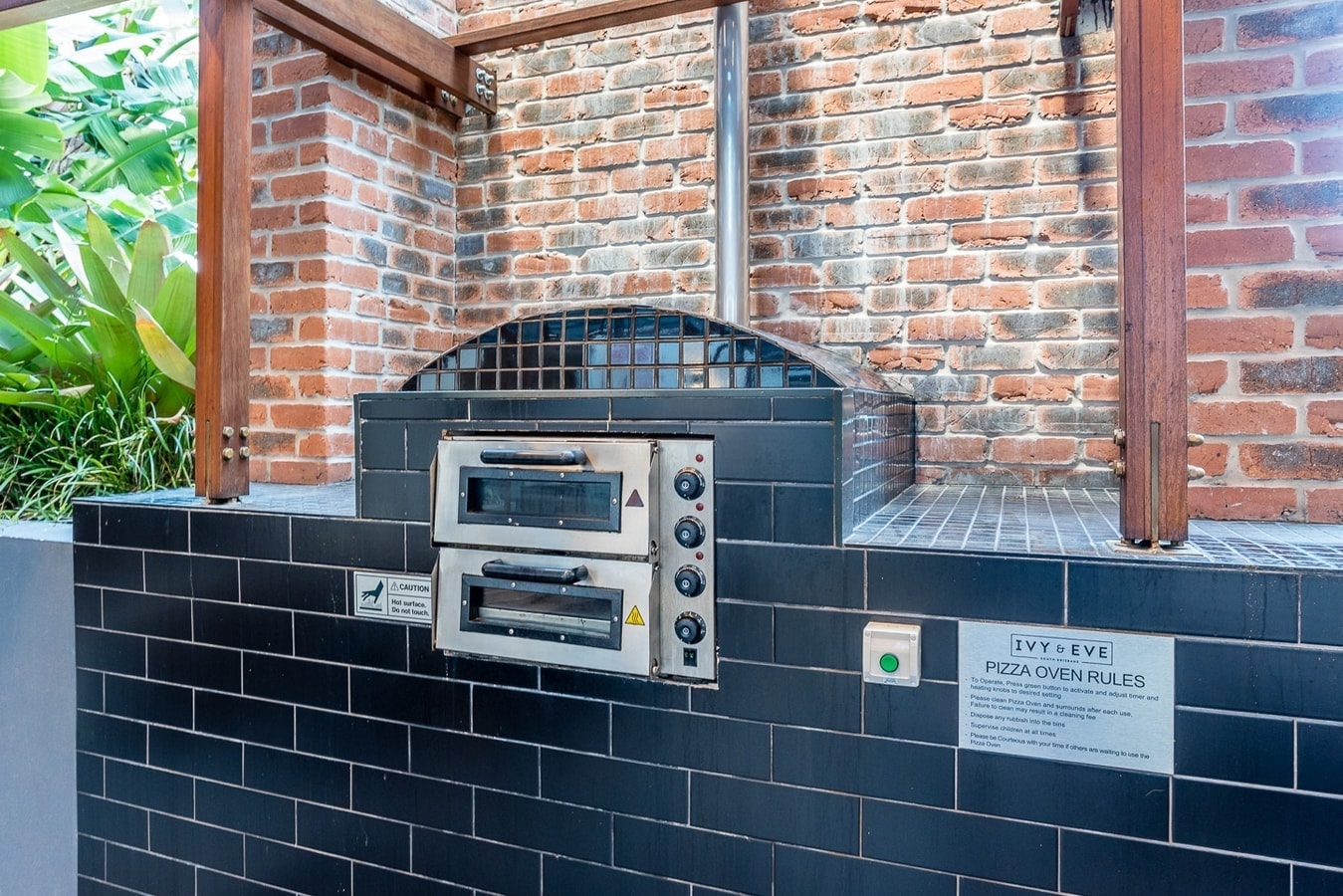 Center Located 2 bedroom Apartment South Brisbane 24 Serain Residences