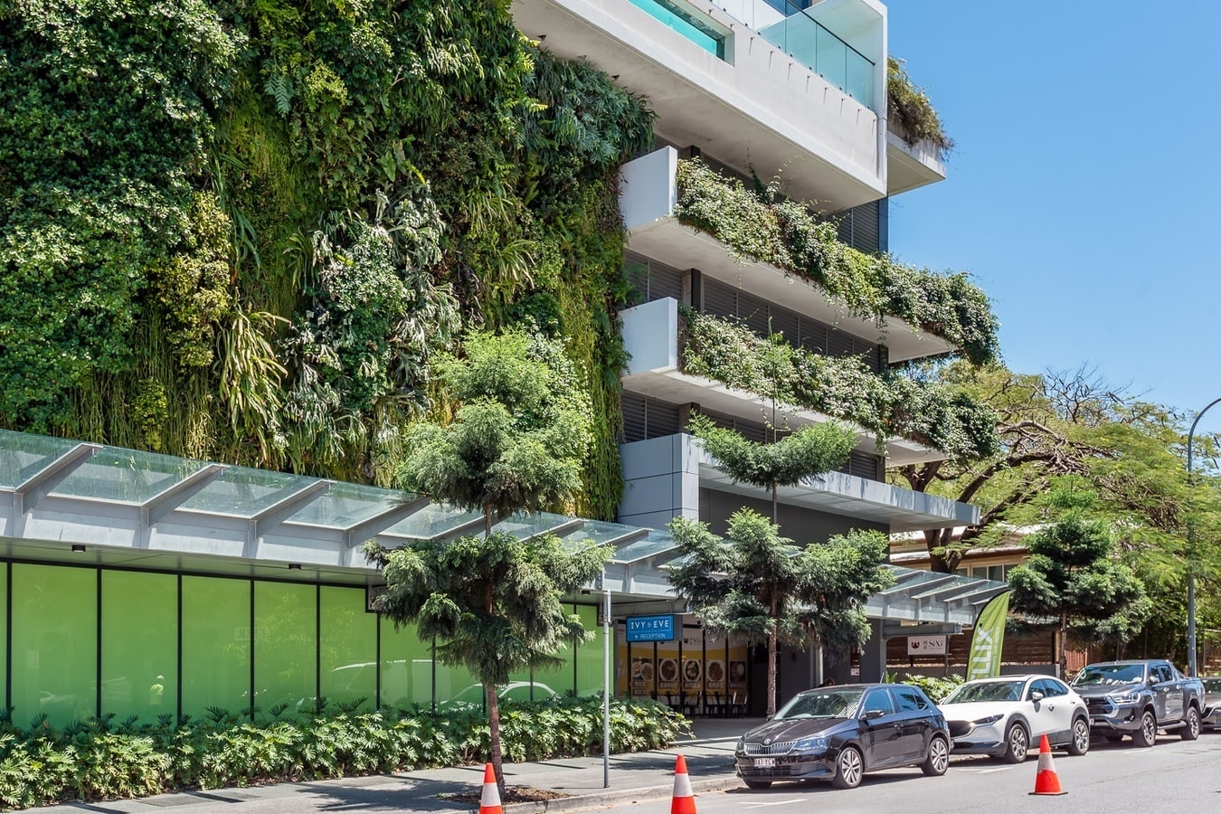 Center Located 2 bedroom Apartment South Brisbane 28 Serain Residences