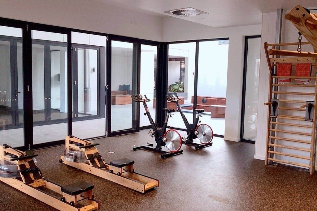 Center Located 2 bedroom Apartment South Brisbane 35 Serain Residences