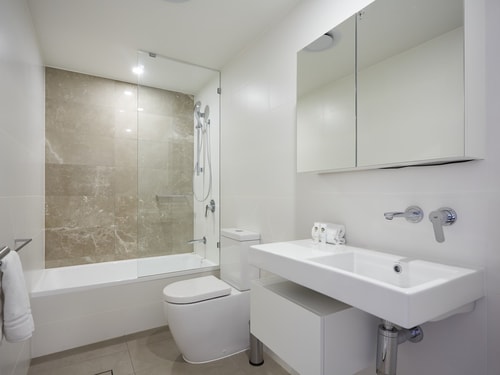 Comfort Central Gold Coast 2 Bedroom Apartment 8 Serain Residences