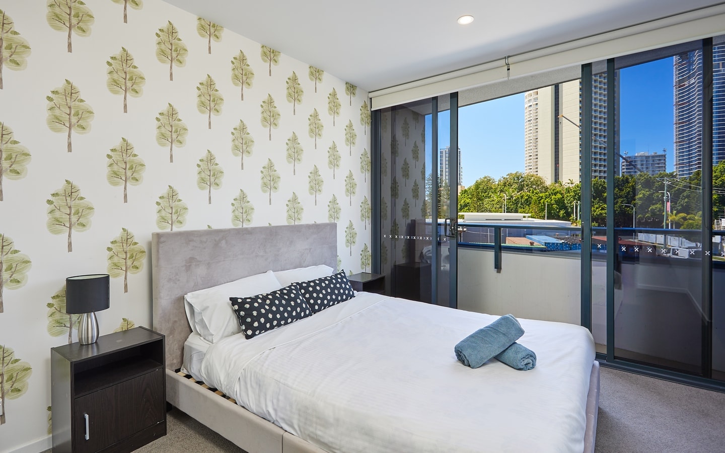 Cozy 2 Bedroom Apartment+study located in Surfers 3 Serain Residences