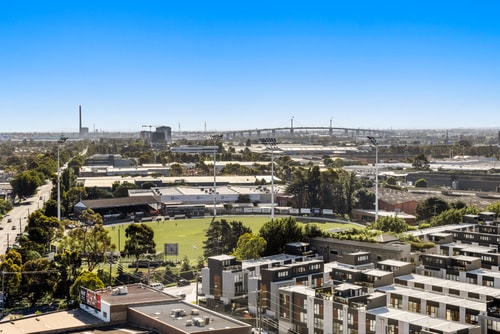 1 bedroom + study Apartment in south Melbourne 13 Serain Residences